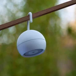 Straluma Kleine ronde buitenlamp met USB wit></noscript> Buitenlampen