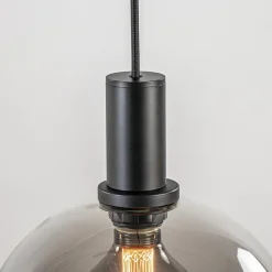 Straluma 4-lichts eettafelhanglamp zwart met smoke glazen bollen></noscript> Eettafellampen|Pendel Lampen