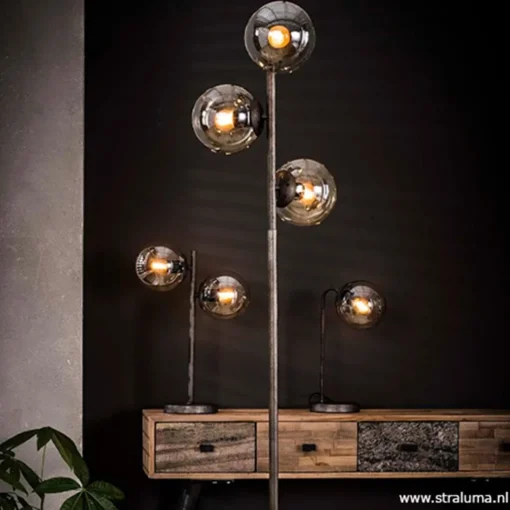 Straluma Oud zilveren vloerlamp met amber glas> Slaapkamerlampen|Halverlichting