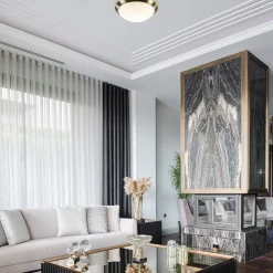 Straluma Strak klassieke plafonnière brons met mat wit glas></noscript> Plafonnières|Keukenverlichting