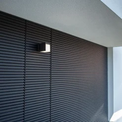 Straluma Verstelbare LED buitenlamp kubus donker grijs IP54></noscript> Wandlampen|Buitenlampen