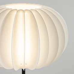 Straluma Vloerlamp Arena zwart/kap wit></noscript> Vloerlampen|Design Verlichting