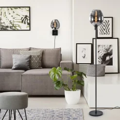 Straluma Vloerlamp Fantasy op stang zwart + smoke glas></noscript> Vloerlampen|Luxe Verlichting