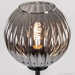 Straluma Zwarte vloerlamp met smoke glazen kap></noscript> Slaapkamerlampen|Halverlichting