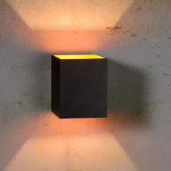Straluma Zwarte-gouden wandlamp Xera vierkant></noscript> Bedlampjes|Woonkamerlampen